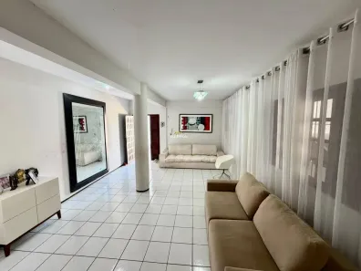 Sobrado com 4 Quartos à venda, 211m² no Engenheiro Luciano Cavalcante, Fortaleza