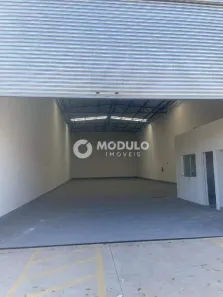 Galpão/Depósito/Armazém à venda, 330m² no Marta Helena, Uberlândia