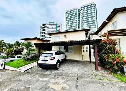 Casa de Condomínio com 4 Quartos à venda, 260m² no Patamares, Salvador