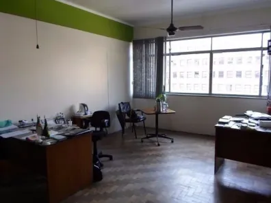 Sala Comercial com 1 Quarto à venda, 40m² no Centro Histórico, Porto Alegre