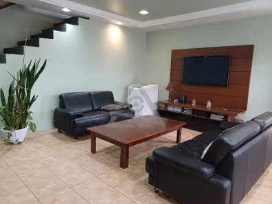 Casa com 3 Quartos à venda, 238m² no Parque Jambeiro, Campinas