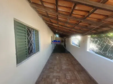 Casa com 2 Quartos para alugar, 225m² no Novo Santa Cecília (Barreiro), Belo Horizonte
