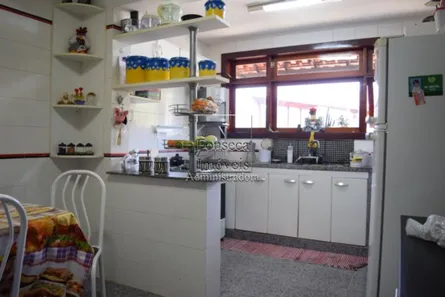 Casa de Condomínio com 4 Quartos à venda, 290m² no Retiro, Petrópolis