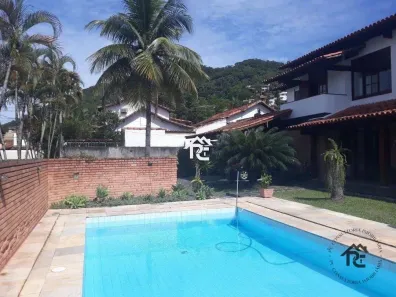 Casa com 4 Quartos à venda, 380m² no Itaipu, Niterói