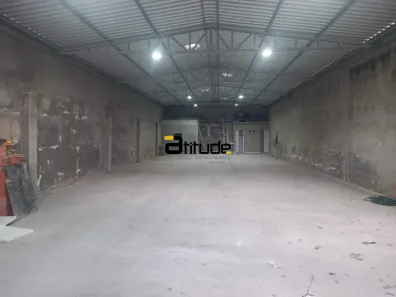 Galpão/Depósito/Armazém para alugar, 300m² no Vila Engenho Novo, Barueri