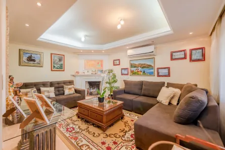 Casa com 3 Quartos à venda, 300m² no Ipanema, Porto Alegre