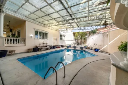 Sobrado com 4 Quartos à venda, 750m² no Jardim Teresa, São Paulo