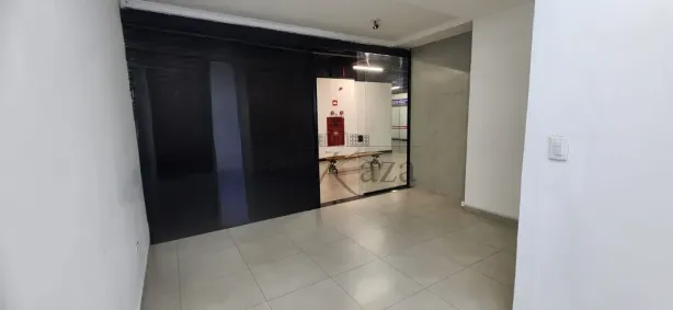 Sala Comercial para alugar, 30m² no Centro, São José dos Campos