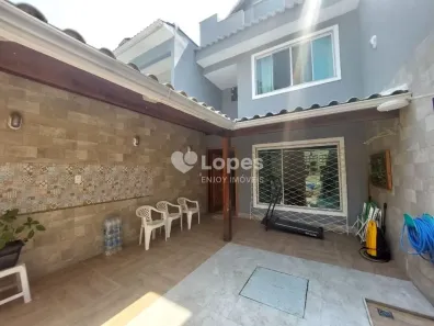 Casa de Condomínio com 4 Quartos à venda, 242m² no Vargem Pequena, Rio de Janeiro