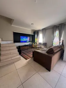 Sobrado com 3 Quartos à venda, 106m² no Loteamento Villa Branca, Jacareí