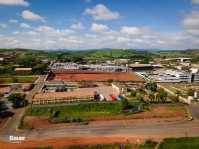 Galpão/Depósito/Armazém à venda, 2000m² no Vila Teixeira, Alfenas