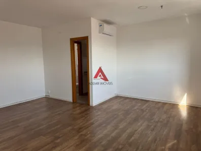 Sala Comercial à venda, 37m² no Centro, Jacareí
