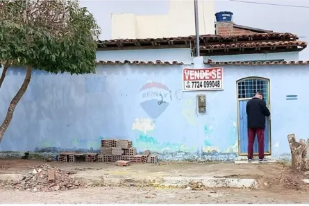 Casa com 3 Quartos à venda, 250m² no Centro, Poções