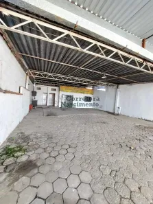 Galpão/Depósito/Armazém para alugar, 300m² no Parque Itamarati, Jacareí