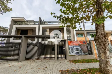 Sobrado com 3 Quartos à venda, 215m² no Pineville, Pinhais