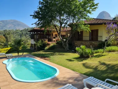 Casa de Condomínio com 4 Quartos à venda, 3536m² no Araras, Petrópolis