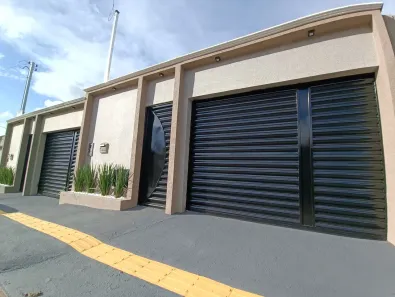 Casa com 3 Quartos à venda, 200m² no Setor Orientville, Goiânia