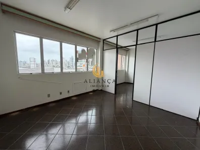 Sala Comercial à venda, 31m² no Campinas, São José
