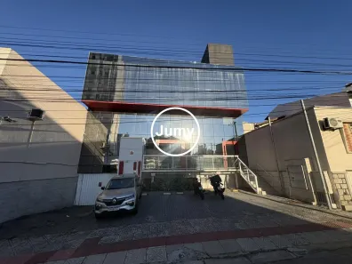 Prédio Comercial com 10 Quartos para venda ou aluguel, 600m² no Estreito, Florianópolis