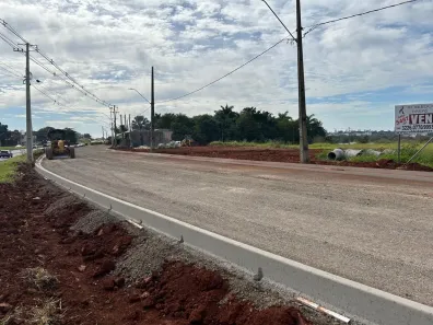 Lote/Terreno à venda, 5498m² no Jardim das Estações, Maringá