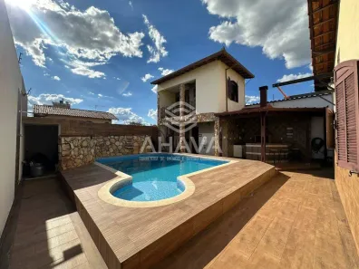 Casa com 5 Quartos à venda, 360m² no Santa Branca, Belo Horizonte