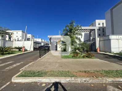 Apartamento com 2 Quartos para alugar, 45m² no Laranjeiras, Uberlândia