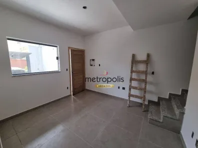 Sobrado com 2 Quartos à venda, 67m² no Vila Gilda, Santo André