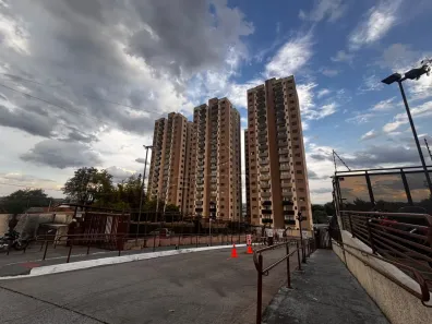 Apartamento com 2 Quartos para alugar, 52m² no Jardim Santa Fé, Sorocaba