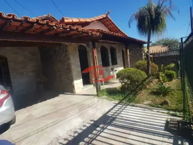 Casa com 3 Quartos à venda, 212m² no Betânia, Belo Horizonte