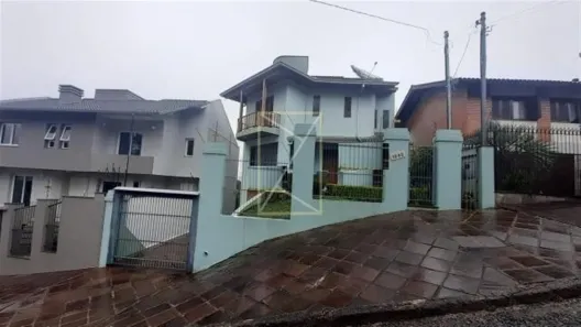 Casa com 3 Quartos à venda, 360m² no Santa Lúcia, Caxias do Sul