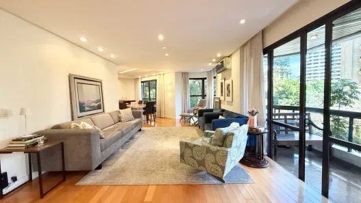 Apartamento com 3 Quartos para venda ou aluguel, 210m² no Vila Nova Conceição, São Paulo