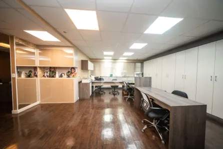 Sala Comercial para alugar, 78m² no Campo Comprido, Curitiba