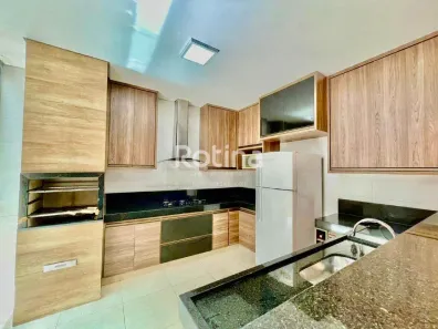 Casa de Condomínio com 3 Quartos à venda, 160m² no Jardim Sul, Uberlândia