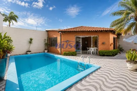 Casa com 4 Quartos à venda, 280m² no Parolin, Curitiba