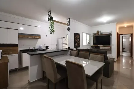 Apartamento com 2 Quartos à venda, 64m² no Pinheirinho, Santo André
