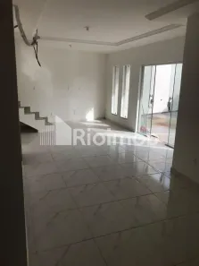 Casa com 3 Quartos à venda, 120m² no Vargem Grande, Rio de Janeiro