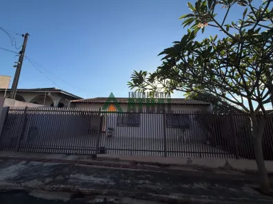 Casa com 3 Quartos à venda, 130m² no Jardim Vilas Boas, Londrina