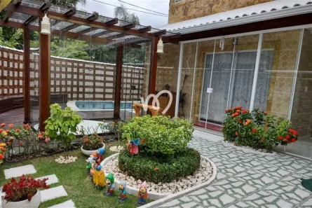 Sobrado com 4 Quartos à venda, 164m² no Vargem Pequena, Rio de Janeiro