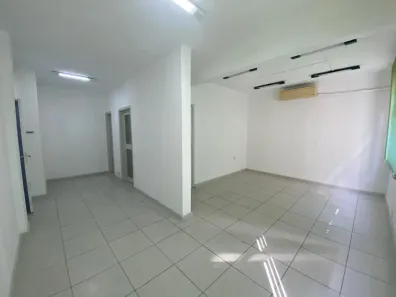 Sala Comercial para venda ou aluguel, 50m² no Centro Histórico, Porto Alegre