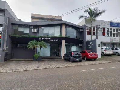 Prédio Comercial para alugar, 800m² no Cristo Rei, São Leopoldo