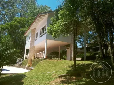 Sobrado com 3 Quartos à venda, 224m² no Centro, Embu-Guaçu
