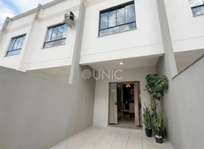 Sobrado com 2 Quartos à venda, 69m² no São Francisco de Assis, Camboriú