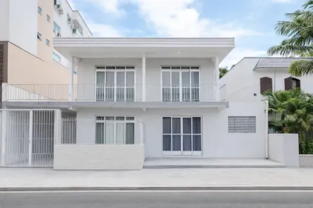 Casa com 4 Quartos à venda, 383m² no Nações, Balneário Camboriú