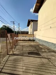 Casa com 3 Quartos para alugar, 80m² no Nova Cachoeirinha, Belo Horizonte