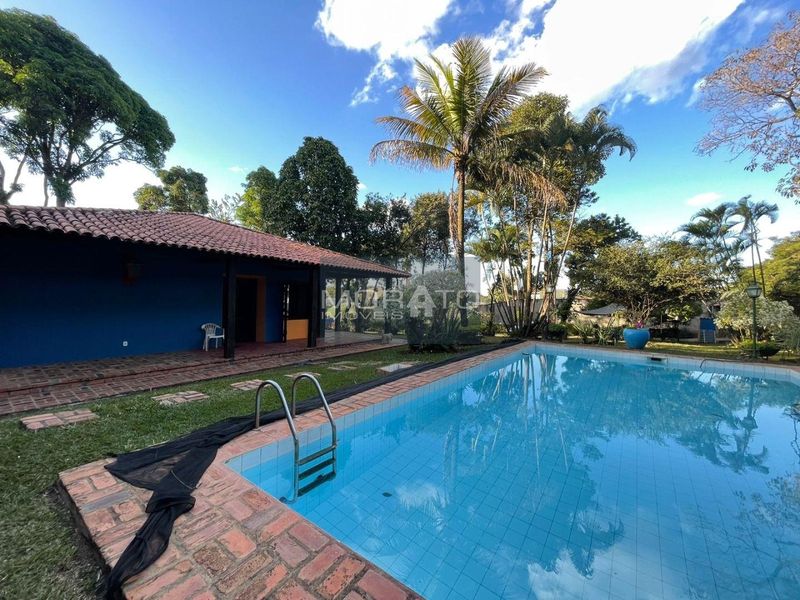 Casa com 2 quartos — Braúnas, Belo Horizonte