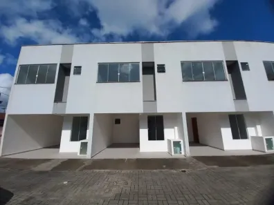 Sobrado com 2 Quartos à venda, 71m² no Glória, Joinville