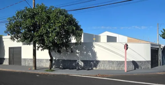 Casa com 3 Quartos à venda, 115m² no Vila Biagioni (Vila Xavier), Araraquara