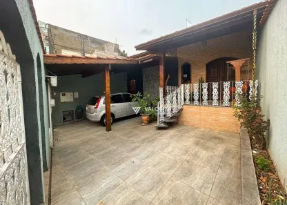 Casa com 3 Quartos para alugar, 241m² no Vila Assis, Sorocaba