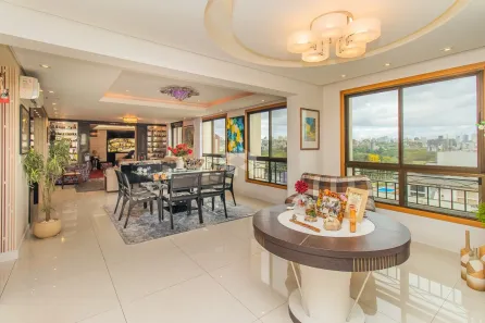 Apartamento com 3 Quartos à venda, 196m² no Passo da Areia, Porto Alegre