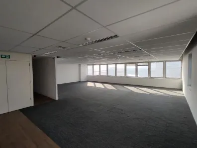 Sala Comercial para alugar, 150m² no Pinheiros, São Paulo